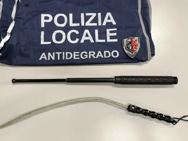 gli oggetti sequestrati