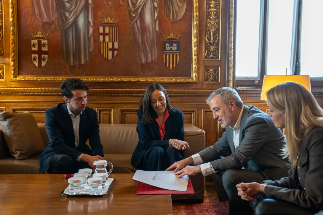 L'incontro della sindaca e dell'assessore Vicini con il sindaco di Barcellona Coll
