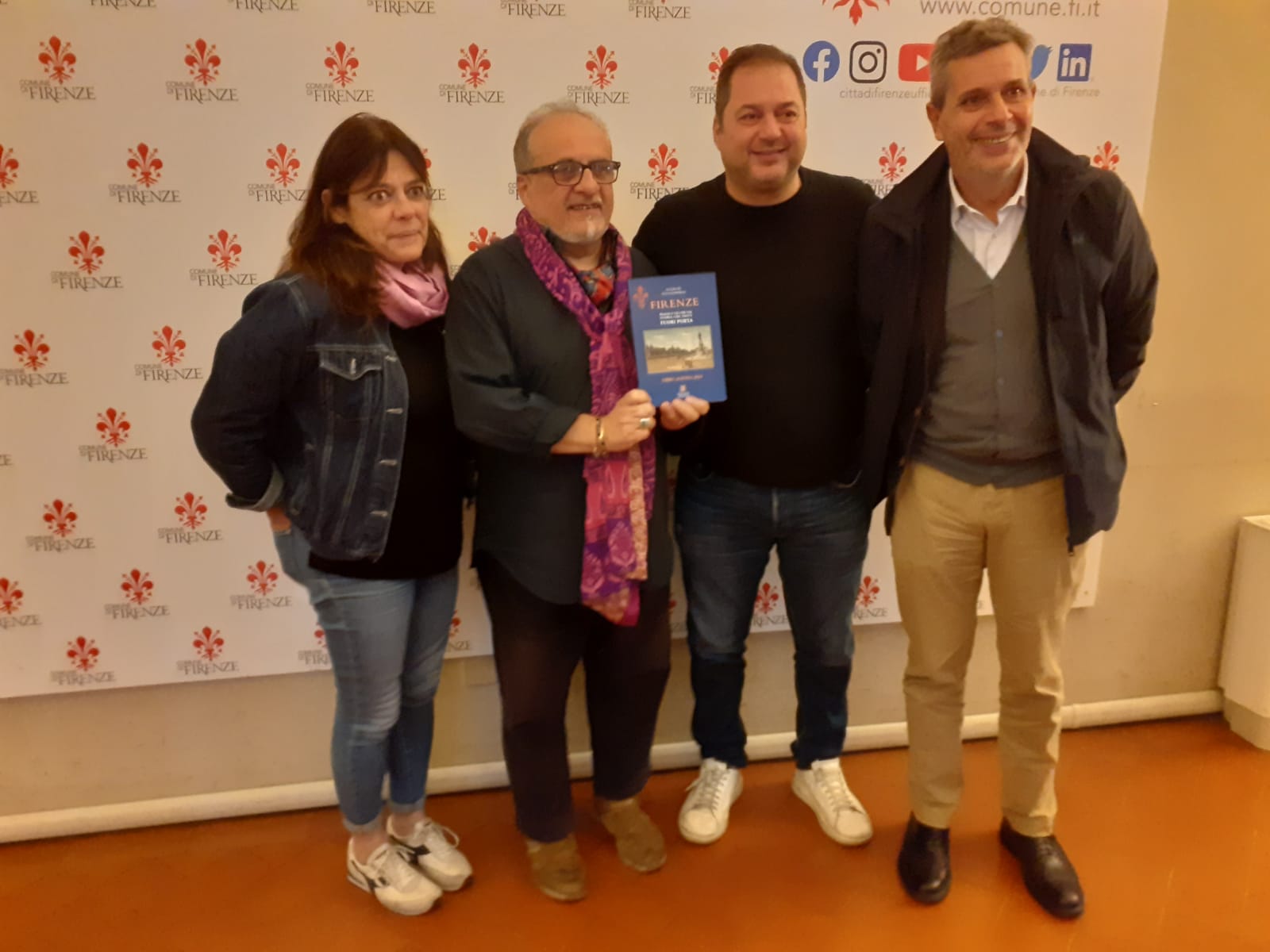 Presentato il libro di Luca Giannelli Presentato il libro di Luca Giannelli