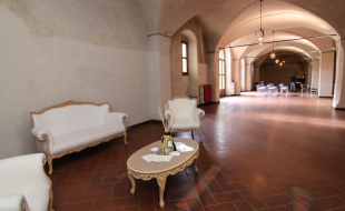 Antica infermeria con allestimento