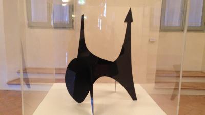 Una delle installazioni di Calder in mostra- Fonte immagine inToscana
