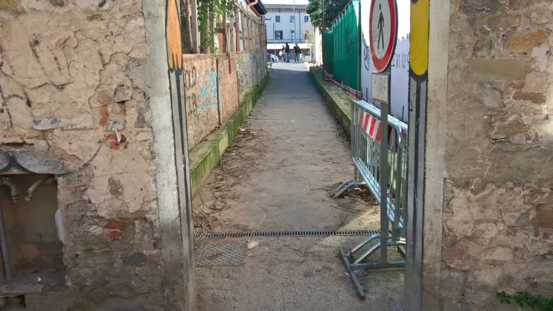 Leopolda_3.jpg Leopolda_3.jpg