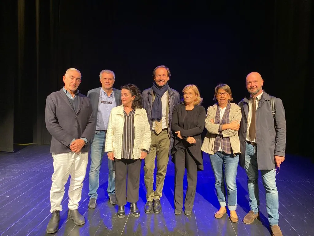 Il Commissione cultura al Teatro Puccini La Commissione cultura al Teatro Puccini