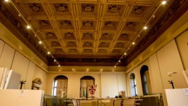 saladeiduecento.jpg saladeiduecento.jpg