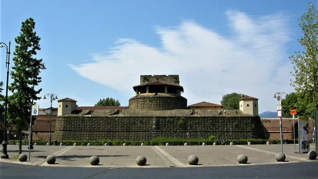 1280px-Fortezza_da_basso,_11.JPG