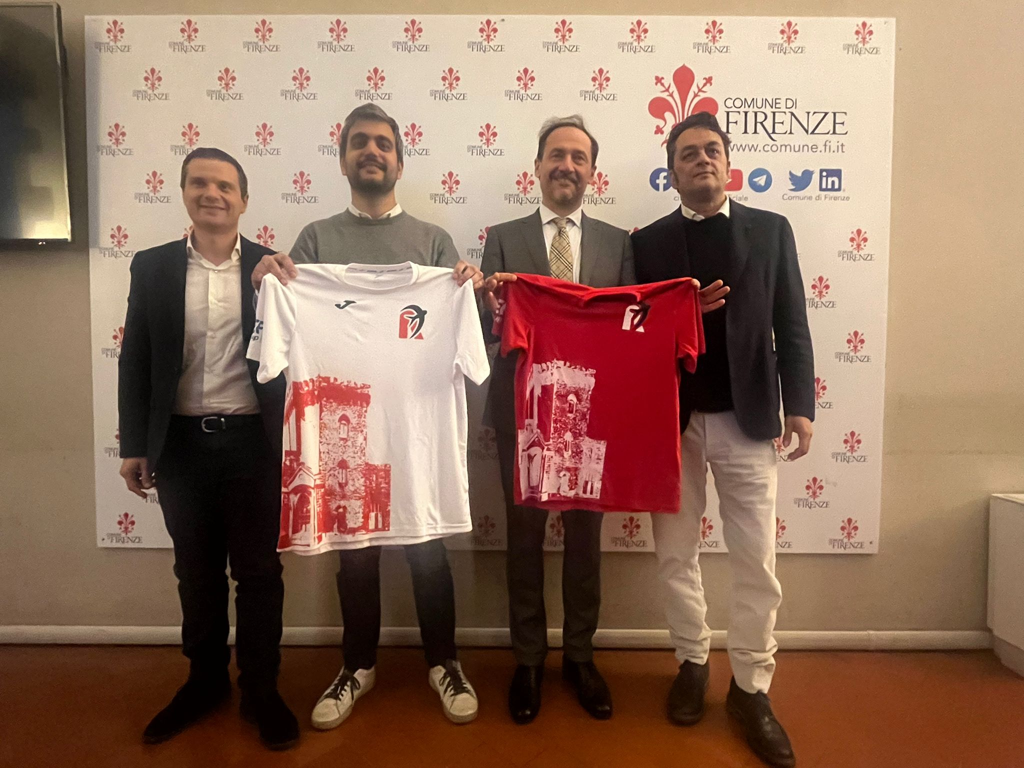 Presentata la Rondinella Marzocco Presentata la Rondinella Marzocco