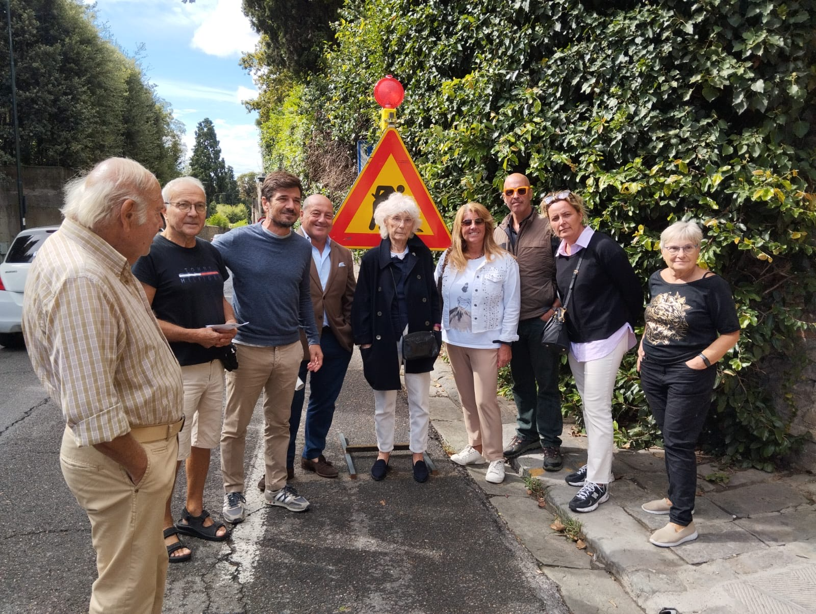 Delegazione Forza Italia in via Bolognese Delegazione Forza Italia in via Bolognese