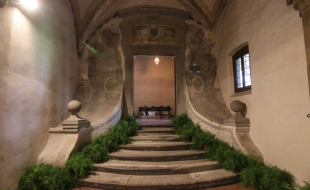 Antica infermeria - Scale con allestimento