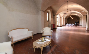 Antica infermeria con allestimento