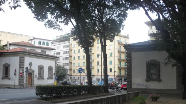 piazza vasari.jpg