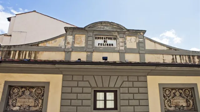 la facciata dell'educatorio il fuligno