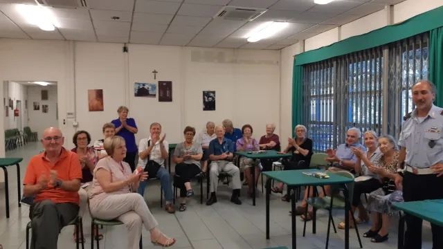 Uno degli incontri svolti nei Cenri Anziani di quartiere