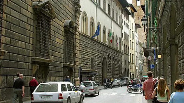 via-proconsolo-palazzo-pazzi-quaratesi.jpg