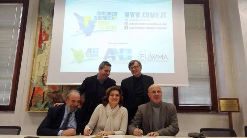 cm_obj_32698.jpg cm_obj_32698.jpg