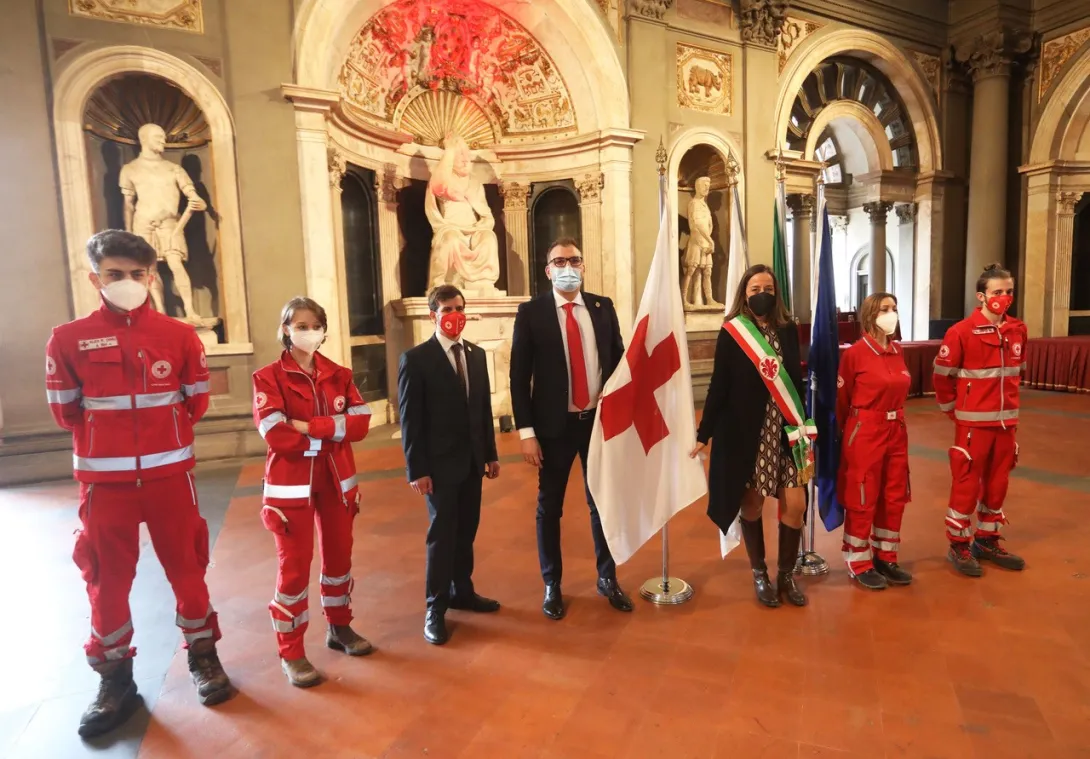 croce rossa.jpg croce rossa.jpg