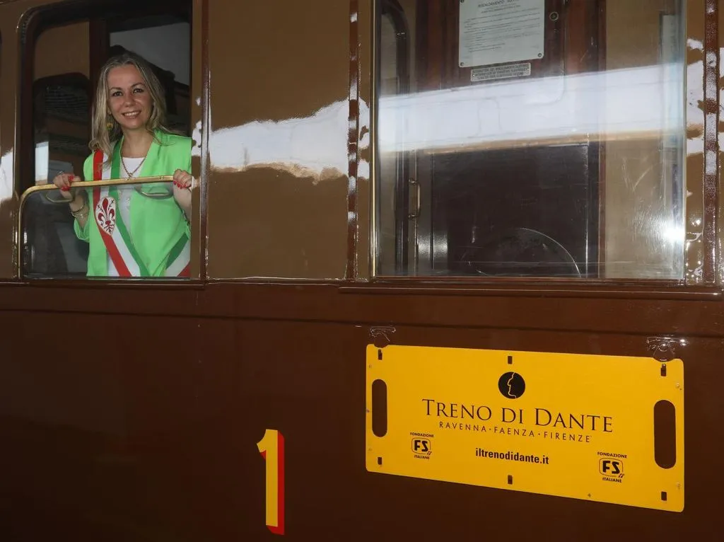 treno3.jpeg treno3.jpeg
