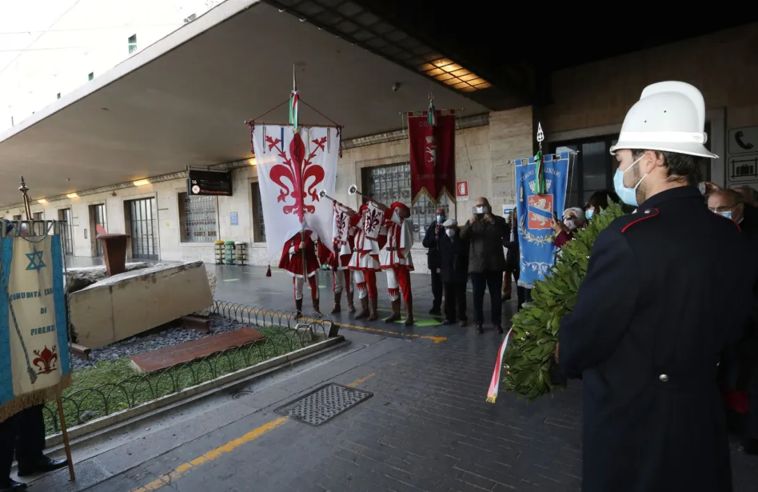 Commemorazione dei deportati ebrei dal binario 16 alla stazione SMN