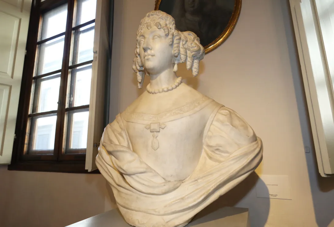 Busto3.jpeg Busto3.jpeg