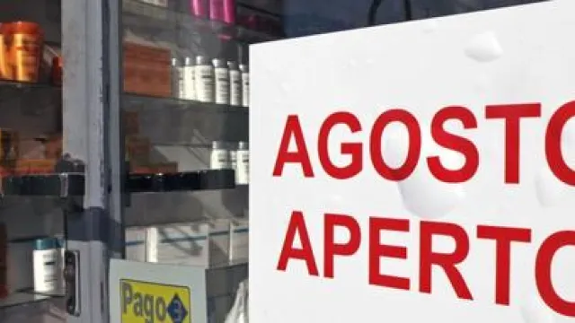 agosto servizi aperti a milano.jpg