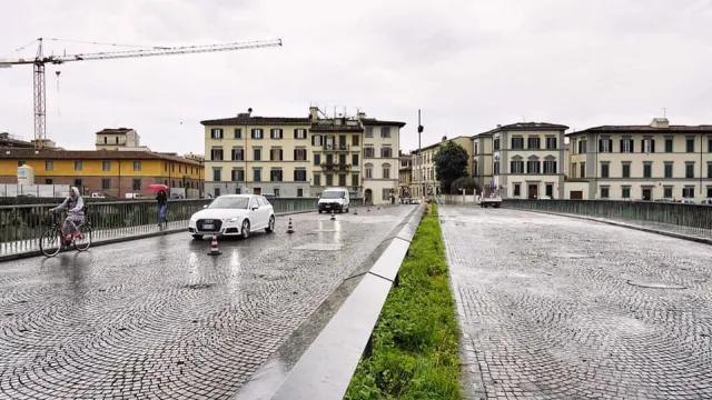 pontevespucciaperto.jpg