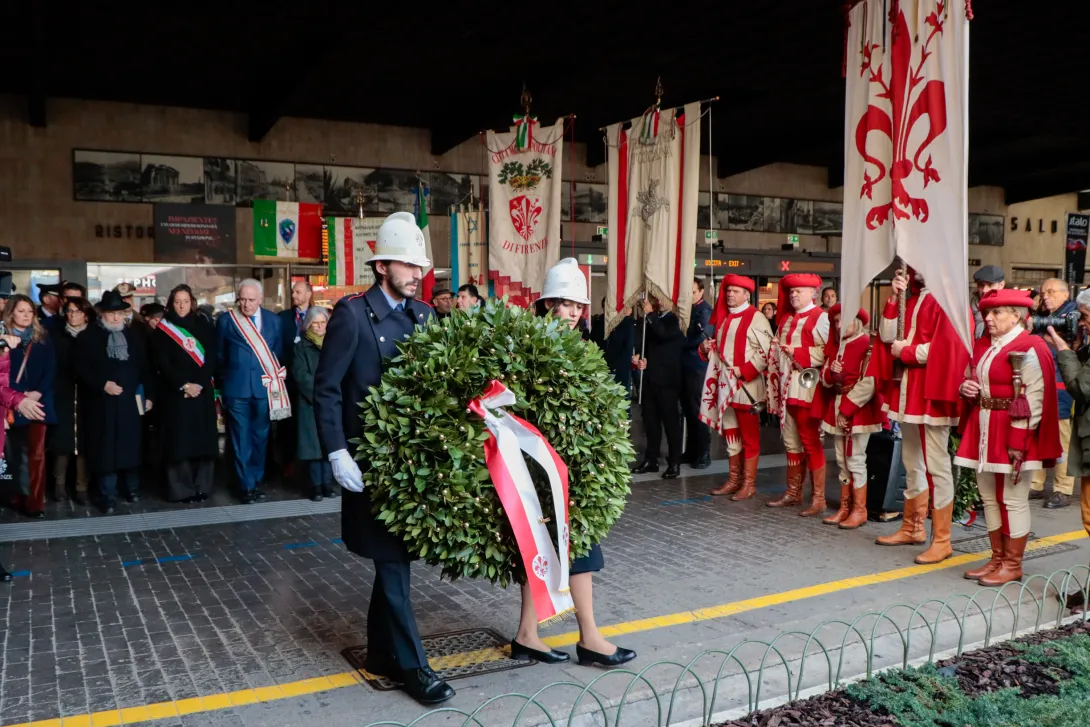 La cerimonia al binario 16 