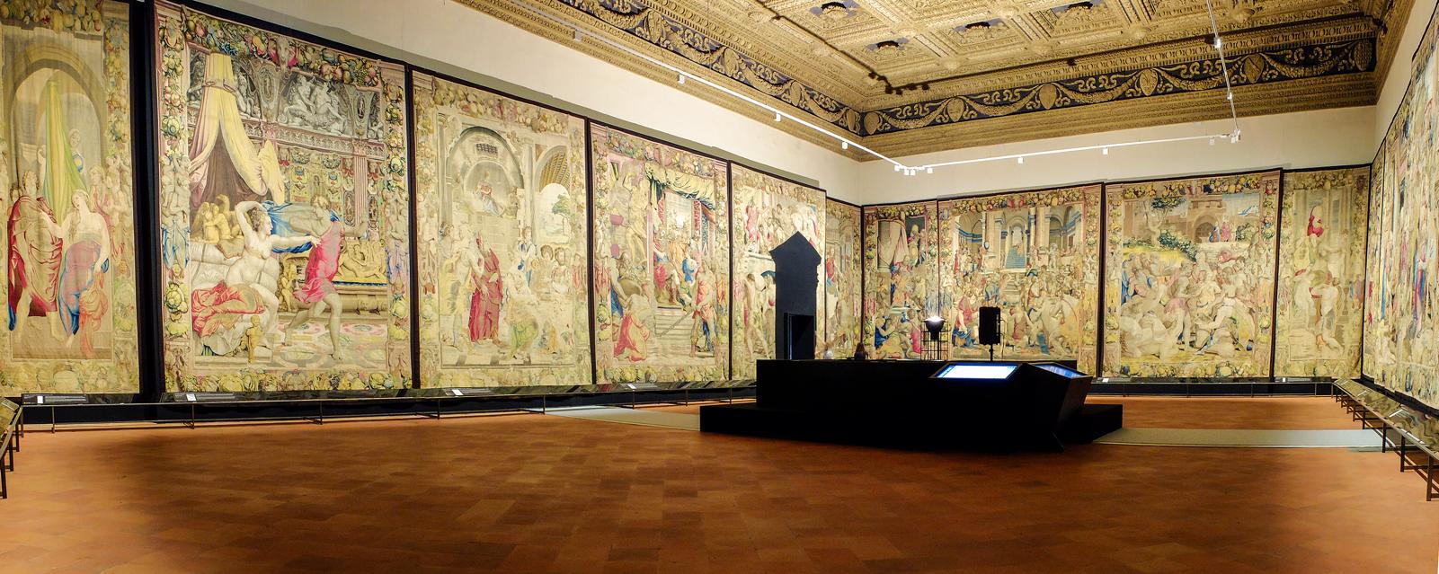 Particolare della mostra “Il Principe dei Sogni. Giuseppe negli arazzi medicei di Pontormo e Bronzino. Allestita a Palazzo Vecchio, Sala dei Duecento da settembre 2014 a febbraio 2015 Particolare della mostra “Il Principe dei Sogni. Giuseppe negli arazzi medicei di Pontormo e Bronzino. Allestita a Palazzo Vecchio, Sala dei Duecento da settembre 2014 a febbraio 2015