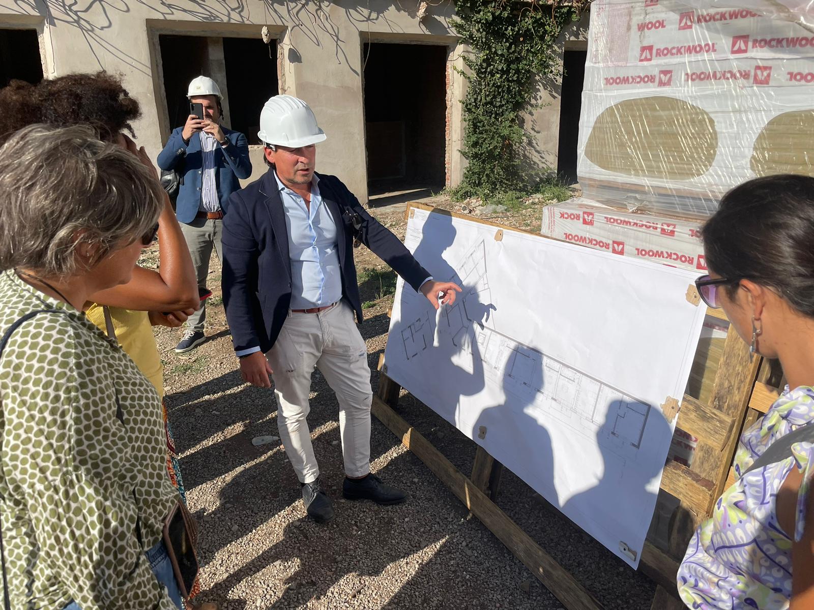 Sopralluogo Commissione Urbanistica all'ex Meccanotessile Sopralluogo Commissione Urbanistica all'ex Meccanotessile