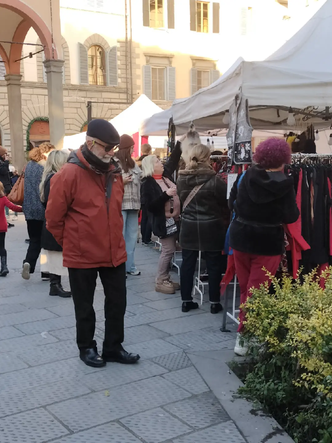 Mercatino piazza dei Ciompi Mercatino piazza dei Ciompi
