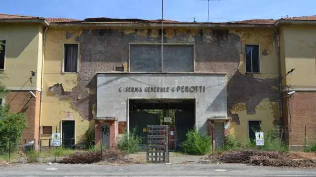 caserma Perotti