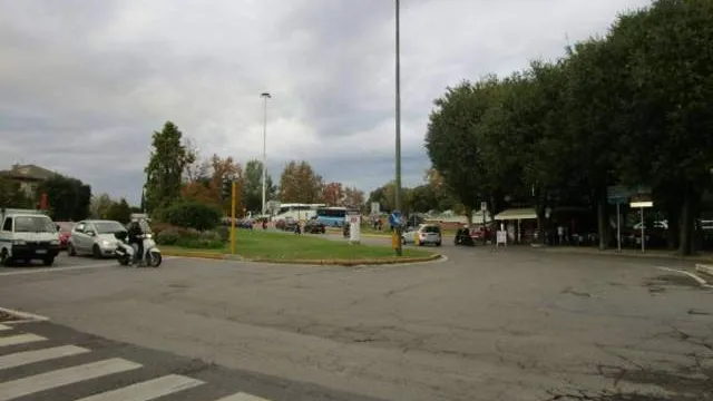 piazza Ferrucci.jpg