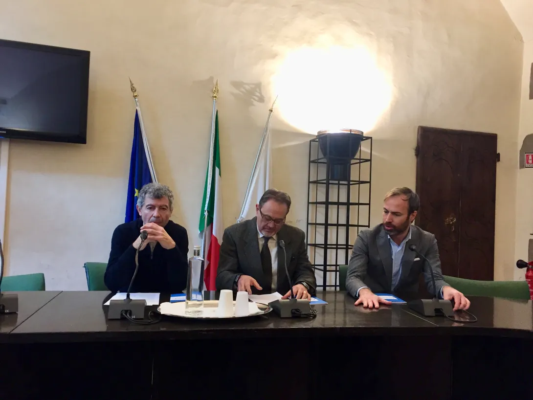 conferenza stampa perra sas.jpg conferenza stampa perra sas.jpg