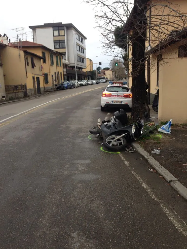 scooter via pratese.jpeg scooter via pratese.jpeg