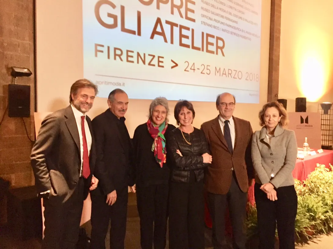 apriti moda.jpg apriti moda.jpg