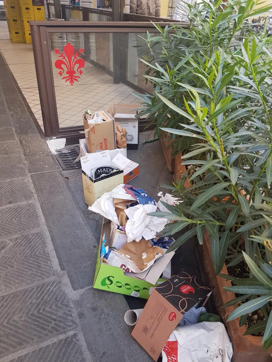 imballaggi_1.jpg imballaggi_1.jpg