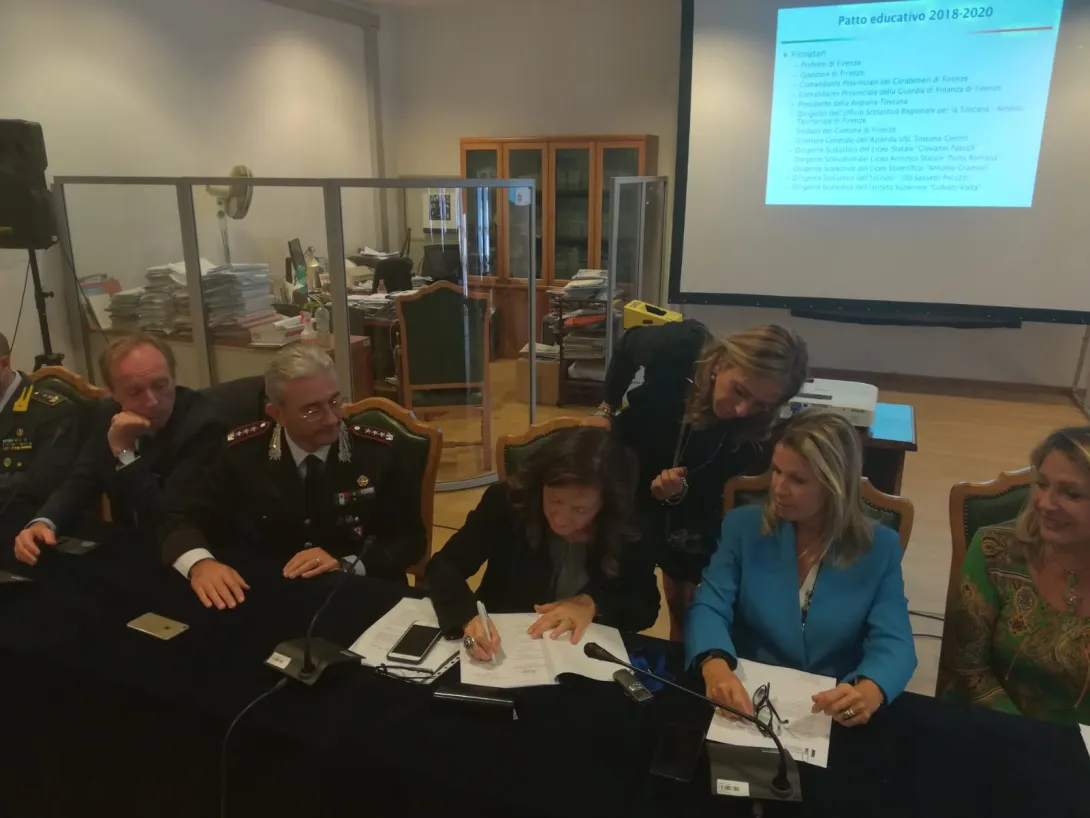 Firma_1.jpg