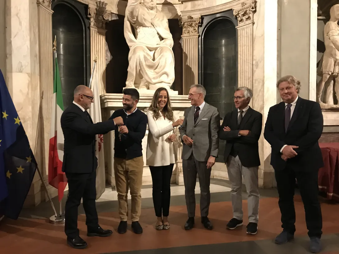 consegna chiavi alloggi ristrutturati 1.jpg