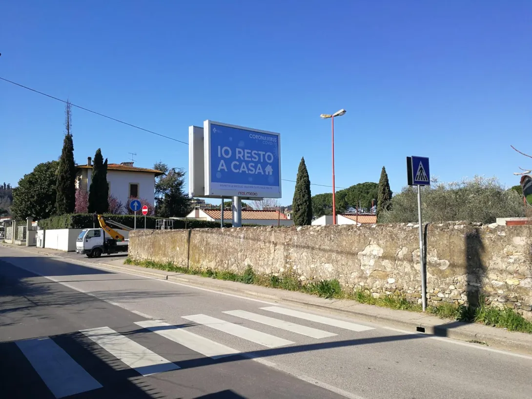 manifesti resto a casa.jpeg