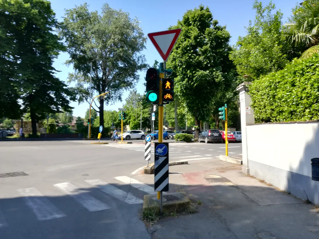 Via Piagentina-Lungarno del Tempio_2.jpg
