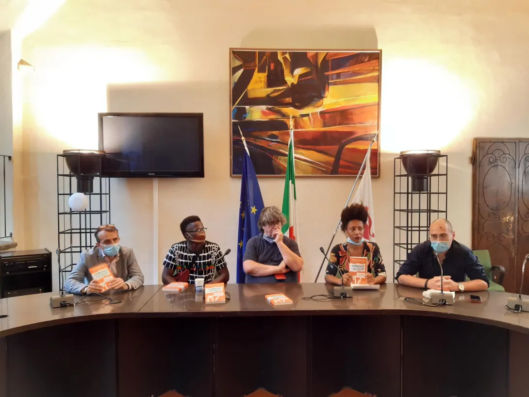 Presentazione libro don Biancalani