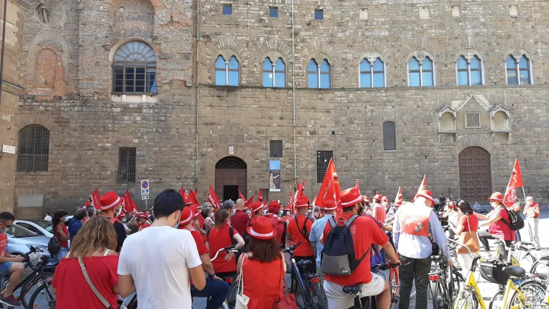 Manifestazione per un nuovo turismo