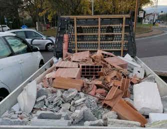 autocarro scarti edili.png