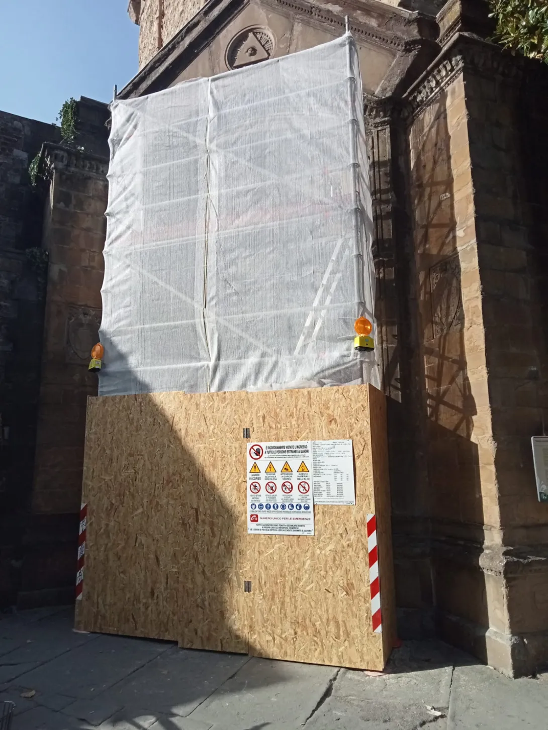 TabernacoloCantiere.jpeg TabernacoloCantiere.jpeg