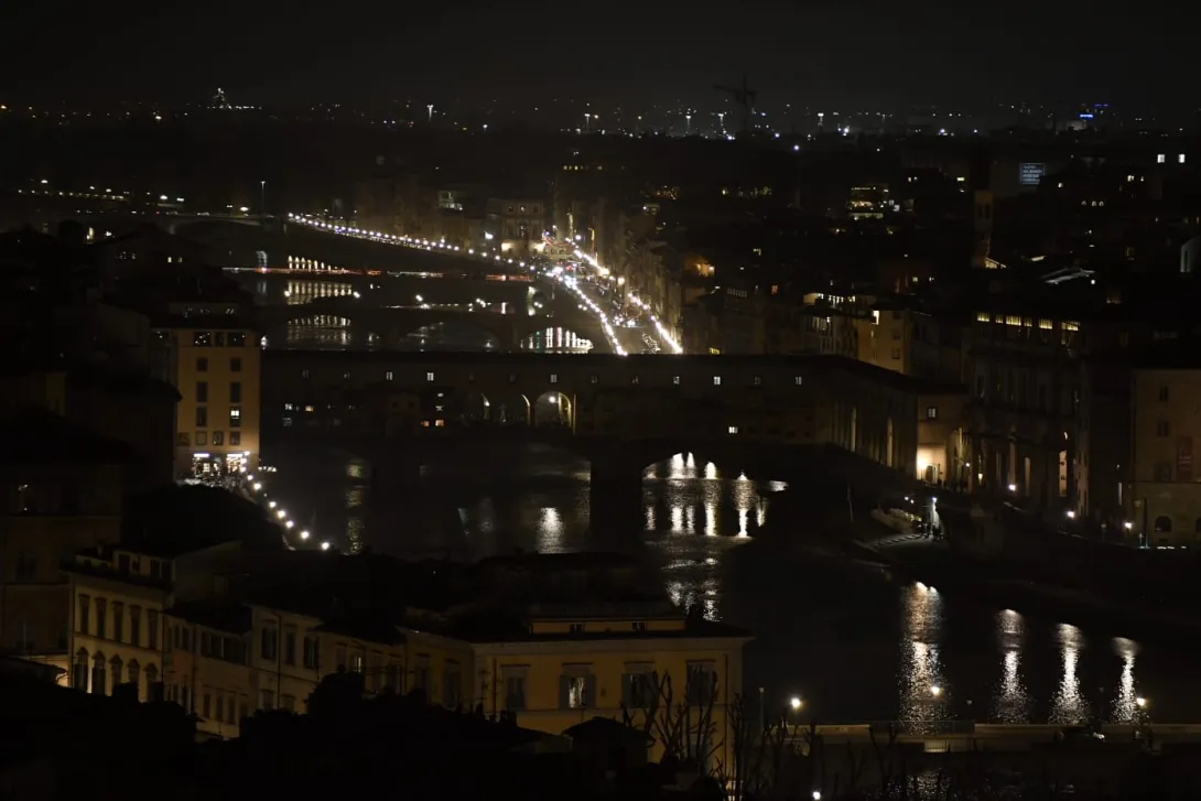 Ponte Vecchio al buio.jpeg Ponte Vecchio al buio.jpeg