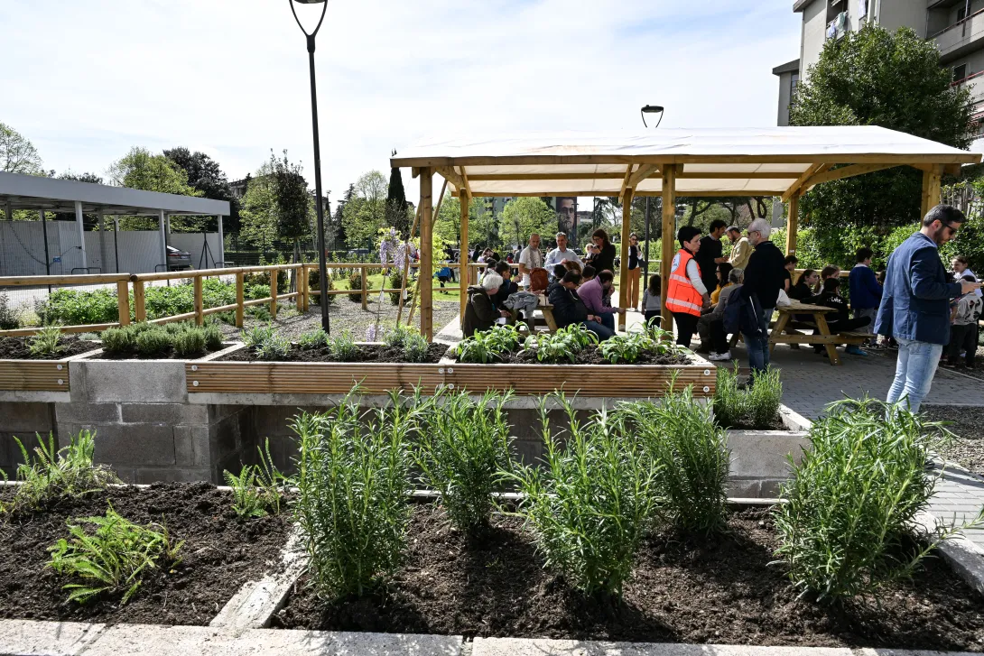 Inaugurazione giardino 1.jpg