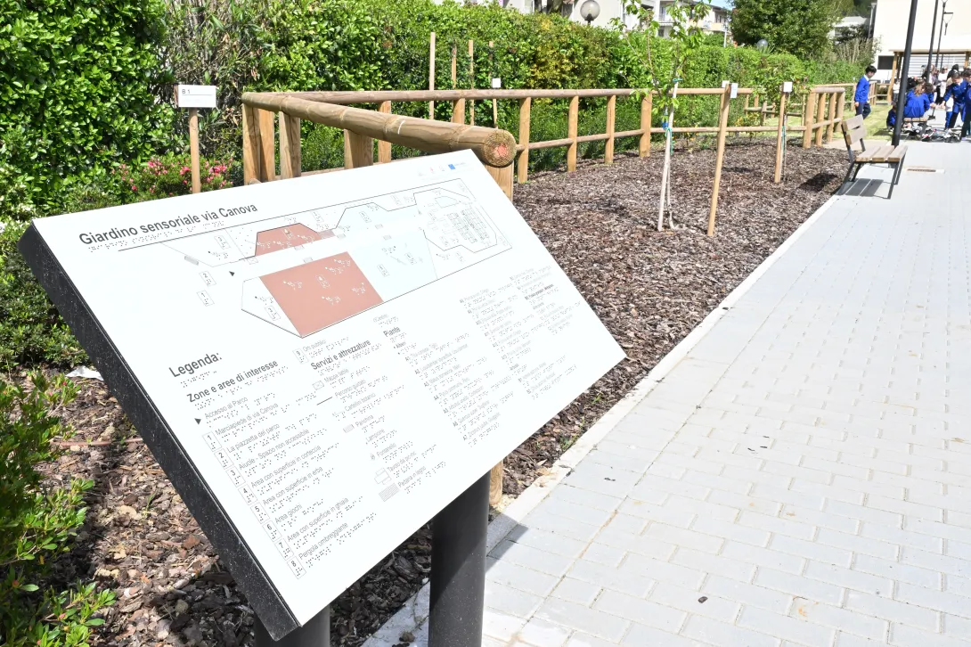 Inaugurazione giardino 4.jpg