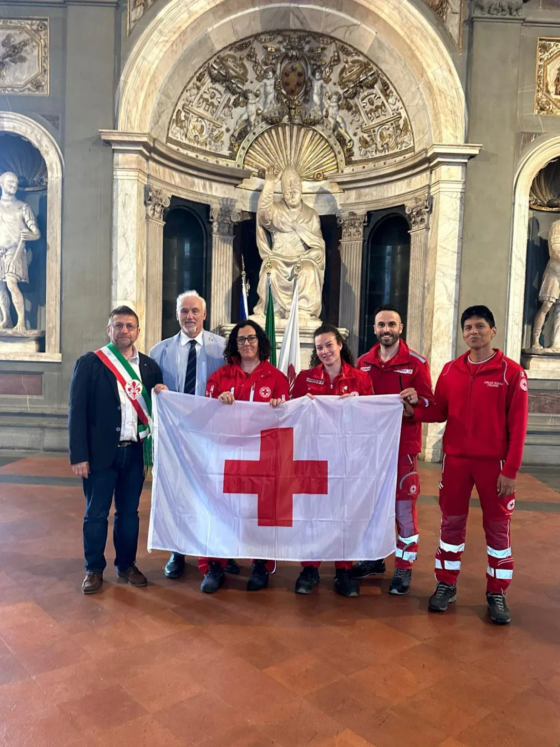 CroceRossa.jpeg CroceRossa.jpeg